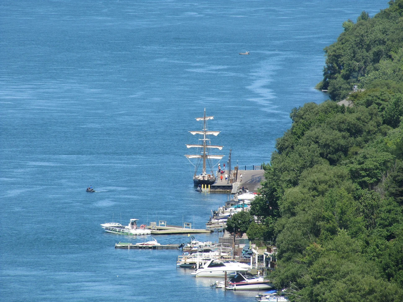 The Niagara Parkway curving alongside the whirlpool rapids on the drive toward the falls